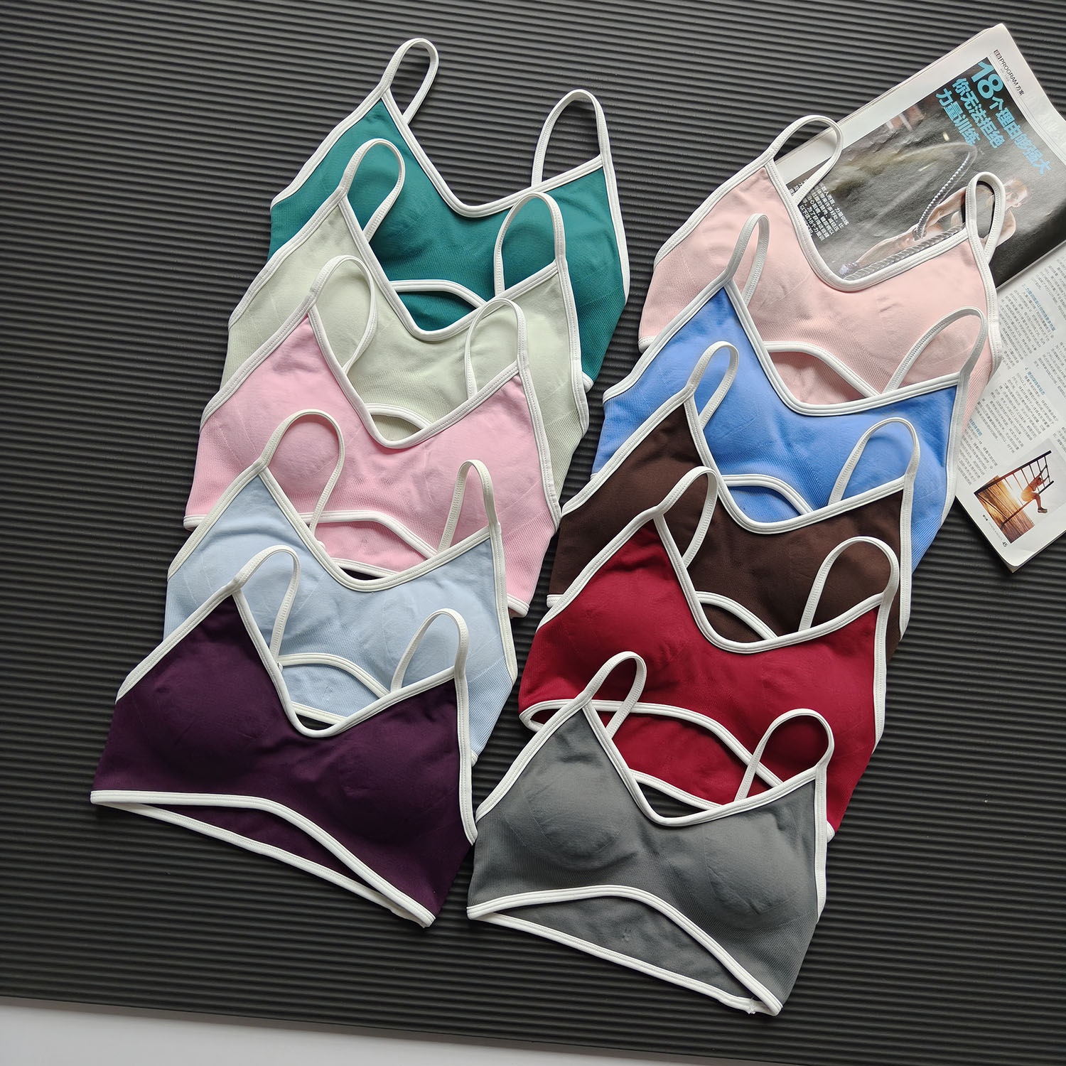 Contrast Color Women's Seamles - Sports Bra Racerback recensie en prijs